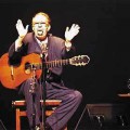 Depois do show, João Gilberto promete ficar mais 20 anos recluso