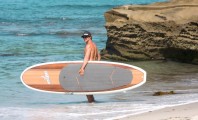 "Hoje o mar tá swell, bróder!!! Melhor ficar na areia mesmo."